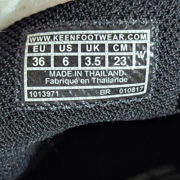 Keen Elsa Water Proof Winter Boots Size 6 - Picture 8 of 12